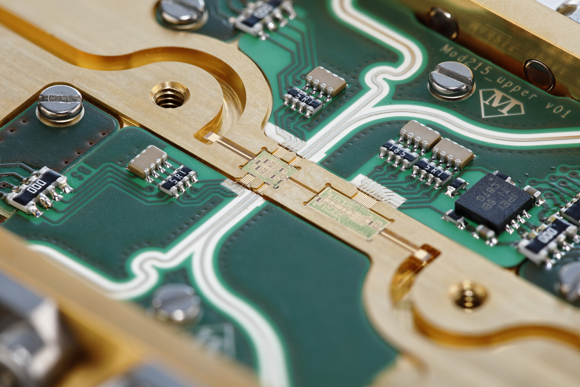 Close up mHEMT-based E-band transmitter module for high-bit-rate satellite communication.